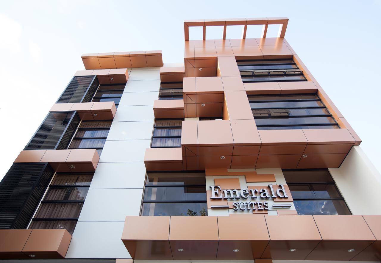 Emerald Suites Cdo Cagayan de Oro Exterior foto